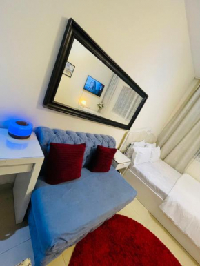 Elegant & Cozy haven Studio Apartment in Deira